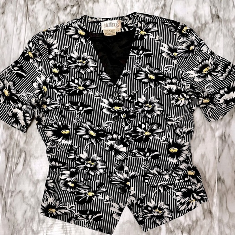 Julie Francis Vtg Black White Daisy Silk Women Sz 8 Short Sleeve Fitted Jacket